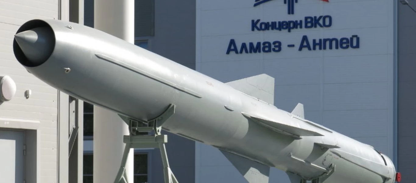 Ρωσία: Πρώτη βολή με το υπερηχητικό βλήμα P-800 Onyx από το σύστημα παράκτιας άμυνας Bastion (βίντεο)